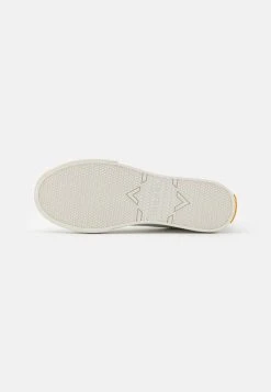 Diesel S-JOMUA MC - Baskets montantes Prix Affortable sneakers rond female 9 Diesel S-JOMUA MC - Baskets montantes Prix Affortable sneakers rond female -Boutique France Diesel 007fa956faf04ee8b9df43d3bde71980