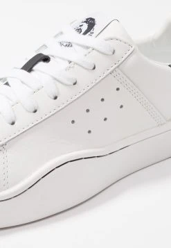 Diesel CLEVER S-CLEVER LOW W - Baskets basses Prix Distinctifs sneakers rond female -Boutique France Diesel 00f0b004d42248dd9ef640e38f3deed6