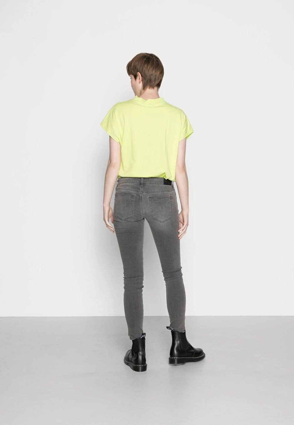 En promotion Diesel SLANDY-LOW ZIP - Jeans Skinny normale femme 3 En promotion Diesel SLANDY-LOW ZIP - Jeans Skinny normale femme – Image 3