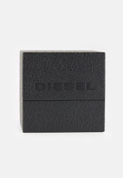 Diesel Prix Réduit MEGA CHIEF SET - Montre à aiguilles montres et bijoux boucle ardillon male -Boutique France Diesel 041d539c7d554442925be9c5aed9fc88