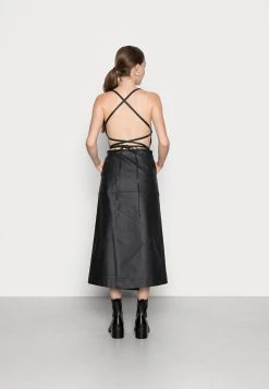 Prix Sympa Diesel DE-STRA-SP - Robe de jour robes echancrure dos femme -Boutique France Diesel 07ec62ce6aa04e94a1dcbb3c0fe94eb8