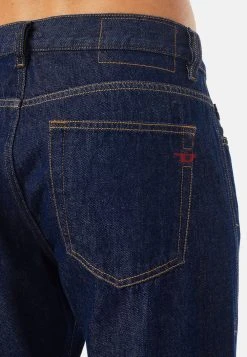 Diesel Prix Accessible VIKER - Jean droit jeans normale homme -Boutique France Diesel 0a7d0675345442f2ae0edc268e6bf005