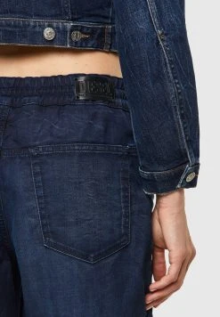 Diesel Jean boyfriend Vendre jeans femme femme -Boutique France Diesel 0d98aad2e12f4b08aa2933d2a41fd7df
