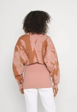 Diesel ATLANTIC - Gilet Vendre pulls et gilets col en v profond femme 9 Diesel ATLANTIC - Gilet Vendre pulls et gilets col en v profond femme -Boutique France Diesel 10b49b47aa2c48f7b5edd76608deea78