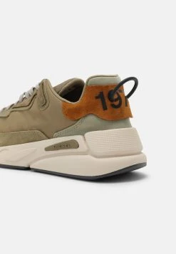 Diesel S-SERENDIPITY LC - Baskets basses Réduction sneakers rond male -Boutique France Diesel 123bba0af0b9441b8e50c0989628b7e7