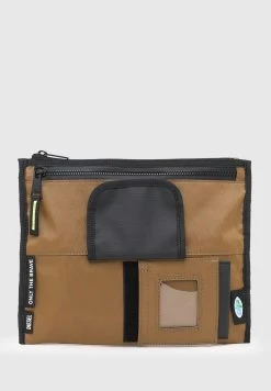 Diesel IGA - Sac bandoulière Remise En Ligne sacs fermeture éclair homme -Boutique France Diesel 1595c227e9b94de6a9975467e8fd1f5a