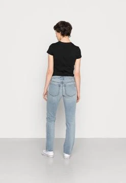 Diesel 2002 - Jean droit Un Tarif Préférentiel jeans basse female -Boutique France Diesel 19b87e9776c6490db09f6320e9d73343