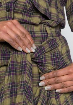 Qualité Excellente Diesel MELIE - Robe de jour robes col à revers femme -Boutique France Diesel 1d70f972d64c41bdb58442f8983b7c4d