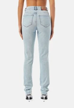 Diesel Jean droit Produit de première qualité jeans normale femme -Boutique France Diesel 1da8093c29d3443bafcb671c4711453f