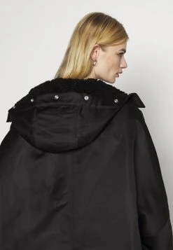 Diesel URSULA - Parka Garantie De Qualité 100% manteaux capuche femme -Boutique France Diesel 1e8404fd7a724c66ac9b41cfe4e09deb