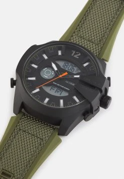 Diesel MEGA CHIEF - Montre à aiguilles Prix Dynamité montres et bijoux boucle ardillon homme -Boutique France Diesel 2142706e213147cdaa50d235394c72a1
