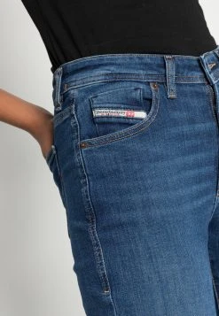 Bonne Qualité Diesel Jean slim jeans normale female 9 Bonne Qualité Diesel Jean slim jeans normale female -Boutique France Diesel 2150cbf06b39462b847e27efa677c61b
