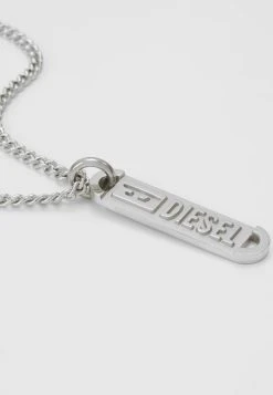Diesel SINGLE PENDANT - Collier Prix Acceptable montres et bijoux mousqueton homme -Boutique France Diesel 225fbf1b47b84af98cfa3fafae5928a4
