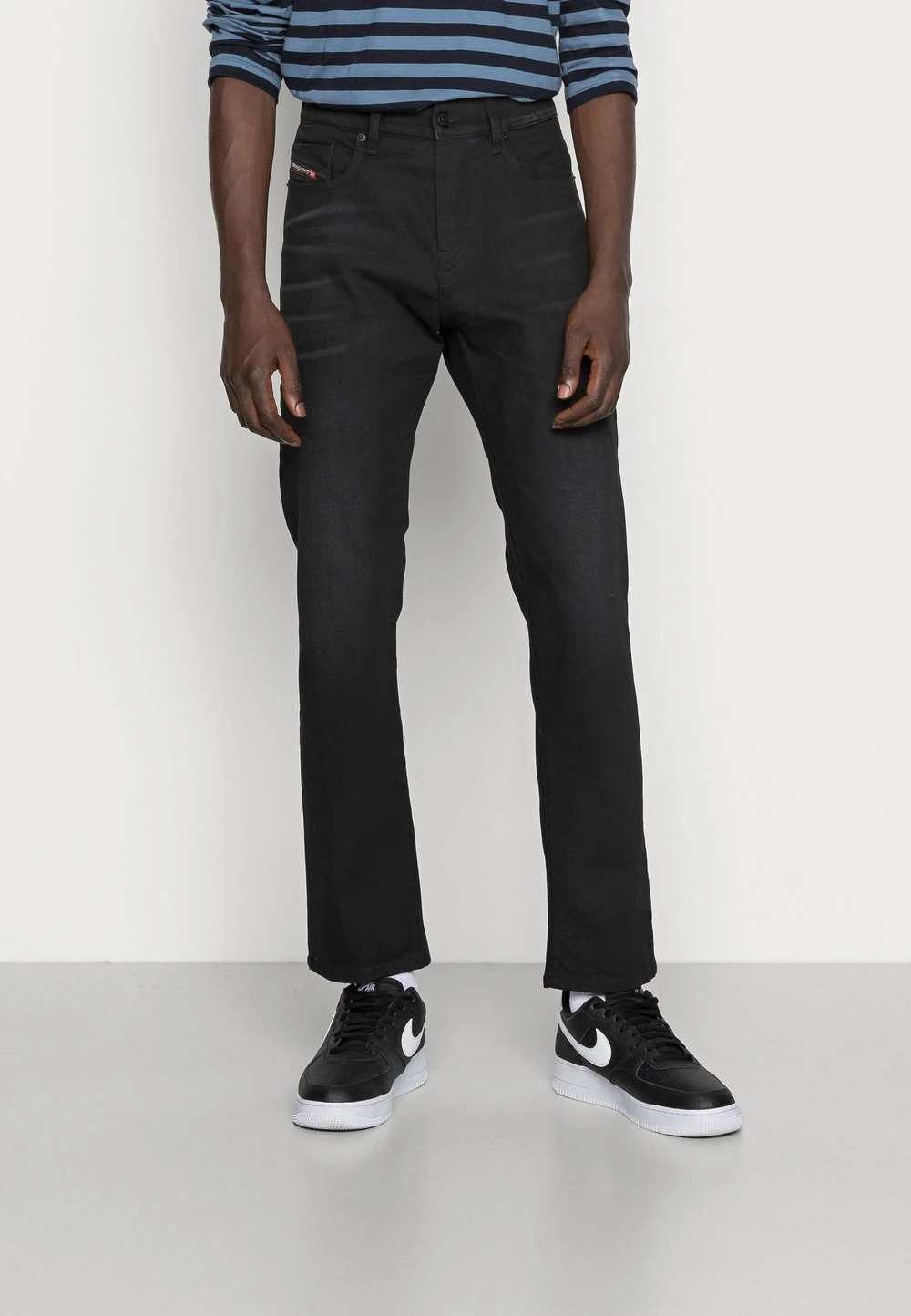 Diesel D-VIKER - Jean droit Prix Favorable jeans normale homme 1 Diesel D-VIKER - Jean droit Prix Favorable jeans normale homme