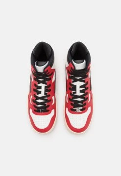 Diesel S-UKIYO MID - Baskets montantes Prix Dynamité sneakers rond male 10 Diesel S-UKIYO MID - Baskets montantes Prix Dynamité sneakers rond male -Boutique France Diesel 264d5dc8f4f74a24aeca6a9575807a3c