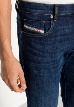 Diesel 2019 D-STRUKT - Jean droit Plus Bas Prix De Vente jeans normale male -Boutique France Diesel 2749a6d8fdc14894a64b676d631cd2f4