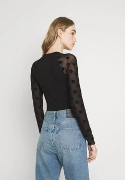 Discount En Ligne Diesel UFBY-RIBEES - T-shirt à manches longues t-shirts et tops col rond femme 8 Discount En Ligne Diesel UFBY-RIBEES - T-shirt à manches longues t-shirts et tops col rond femme -Boutique France Diesel 2d09240df7b643dc8e049b9088e0882f