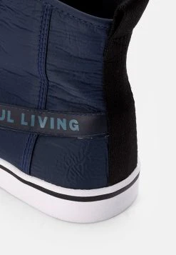 Diesel Prix Avantageux DVELOWS - Baskets montantes sneakers rond male -Boutique France Diesel 320cc6b4d6ea4b6e9f42470a7c887260