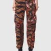 Diesel Rabais Pantalon classique pantalons haute femme