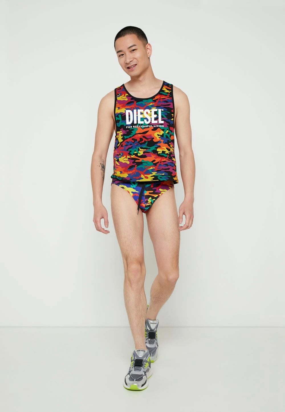 Diesel PRIDE CANNY UNISEX - Débardeur Prix Dynamité t-shirts col rond 4 Diesel PRIDE CANNY UNISEX - Débardeur Prix Dynamité t-shirts col rond – Image 4