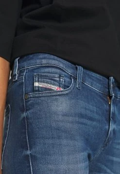 Rabais Diesel SLANDY - Jeans Skinny normale femme -Boutique France Diesel 3d504b67db4549b18ccc56c8284f9bb8