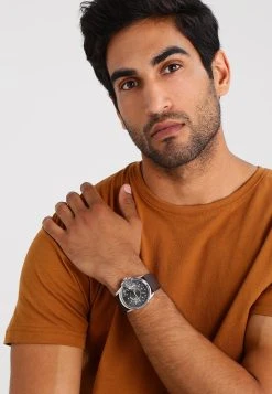 Diesel excellente qualité MASTER CHIEF - Montre montres et bijoux boucle ardillon homme