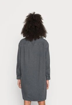 Diesel Prix Équitable Robe en jean robes col à revers female -Boutique France Diesel 46710810910c41efa76a5de88ab76c08