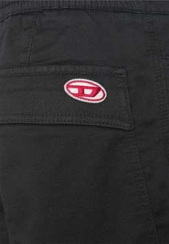 Diesel KROOLEY - Pantalon cargo Prix Exclusifs pantalons normale male -Boutique France Diesel 48ba1bb0b89942d1adb88a69c9d35e26