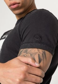 Diesel DIEGOR - T-shirt imprimé excellente qualité t-shirts col rond male -Boutique France Diesel 4918c774a8074460907e0ea4ec7e3176