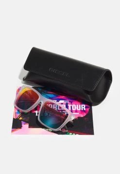 Prix Raisonnable DIESEL X MAD DOG JONES UNISEX - Lunettes de soleil rectangulaire -Boutique France Diesel 4a2805f1766b40ffae60b8bd25920d1b