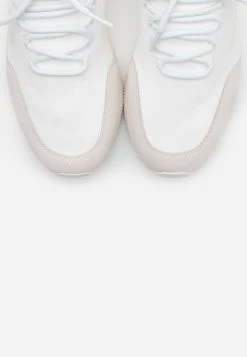 Rabais Diesel SKB S-KBY STRIPE - Baskets basses sneakers rond homme 10 Rabais Diesel SKB S-KBY STRIPE - Baskets basses sneakers rond homme -Boutique France Diesel 4a7b334989b74f7e9d52a5f8b13db636