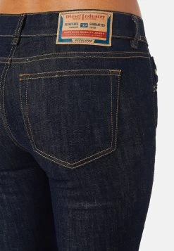 Prix Exclusifs Diesel Jean bootcut jeans normale femme -Boutique France Diesel 4bfedad8da6b4172973f9727f68f1106