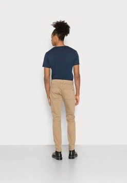 Prix Cassé Diesel 2019 D-STRUKT - Jean droit jeans normale homme -Boutique France Diesel 4f5653eca810476d9ca92e76d1749fec