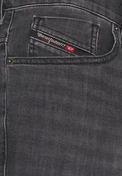 Diesel Garantie De Qualité 100% D-FINING - Jeans fuselé normale homme 23 Diesel Garantie De Qualité 100% D-FINING - Jeans fuselé normale homme -Boutique France Diesel 4fe47159056840468df6f79993841993