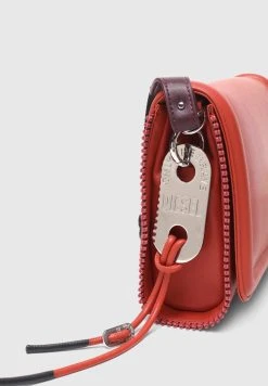 Diesel Sac bandoulière Prix Légers sacs fermoir aimanté femme -Boutique France Diesel 551d45fe979441b5b02486d63efa63c5