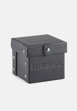 Diesel MEGA CHIEF - Montre à aiguilles Prix Dynamité montres et bijoux boucle ardillon homme -Boutique France Diesel 55c66c44c37a479581e047866dbeb7ad