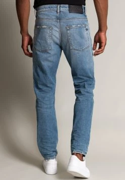 Diesel FINING - Jean boyfriend Faible Prix jeans normale homme -Boutique France Diesel 5744bf4c43e04a3a9f2921477765fd7d