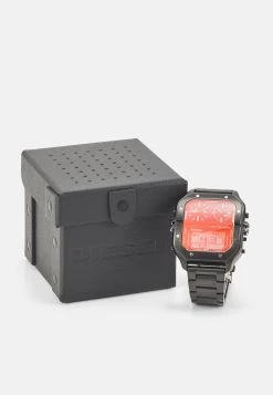 Prix Préférentiel Diesel CLASHER - Montre à aiguilles montres et bijoux boucle déployante male -Boutique France Diesel 591d792e5ed7454dbac9163db5f91d4c