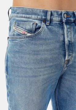 Diesel Jeans fuselé Prix Incroyables normale homme -Boutique France Diesel 59fdaa81ccfe4834988b02fbc7c38f41