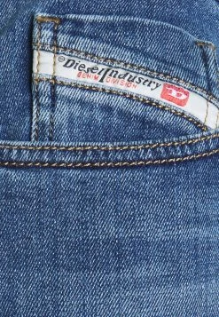 Diesel Jean droit Prix Jamais Vus jeans normale male -Boutique France Diesel 5ce6f8673ae54ca9922c430d8c61a44d