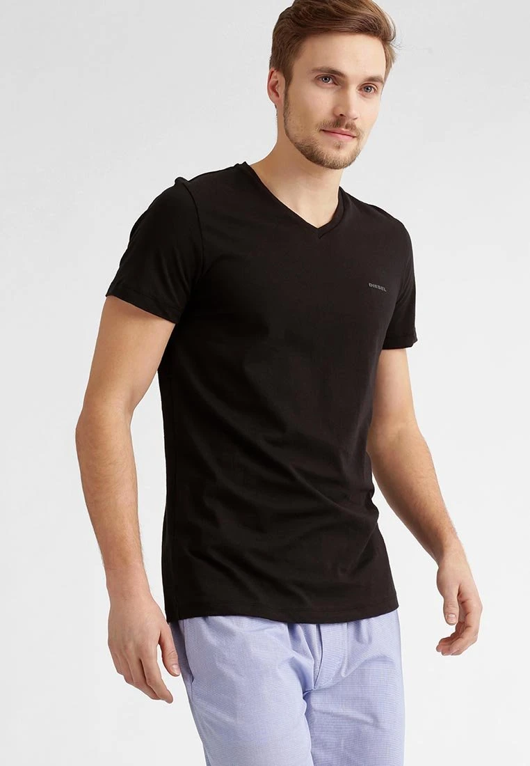 Diesel UMTEE-JAKE 3 PACK - Caraco Promos sous-vêtements & chaussettes col en v homme 2 Diesel UMTEE-JAKE 3 PACK - Caraco Promos sous-vêtements & chaussettes col en v homme – Image 2