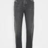 Prix Distinctifs Diesel FINING - Jean droit jeans normale homme