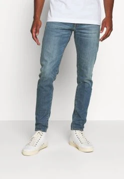 Réduction Diesel Jean droit jeans normale male