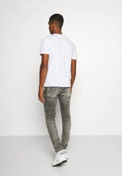 Diesel qualité absolue Jean droit jeans basse homme -Boutique France Diesel 70d7e9be03fd494b8fa5432e4ccf2edb