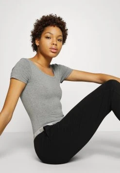 Meilleur Prix Garanti Diesel Body lingerie echancrure dos femme 11 Meilleur Prix Garanti Diesel Body lingerie echancrure dos femme -Boutique France Diesel 734b588a7d8841bca4a197a3ca7a6abc