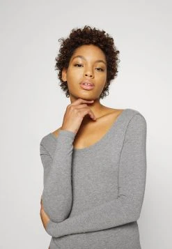 Diesel Body Prix Discount lingerie encolure large ronde femme 12 Diesel Body Prix Discount lingerie encolure large ronde femme -Boutique France Diesel 745730972cf6440dbd5b0469c396e4c7