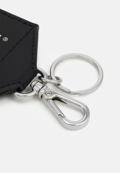 Diesel TASKBOTTLE UNISEX - Porte-clefs 50% Off De Vente plus d'accessoires imprimé -Boutique France Diesel 76a1c7504376426b8225f5753c73423b