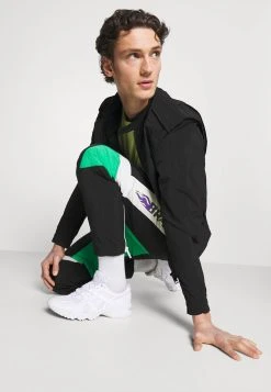 En promotion Diesel LAMBO - Pantalon classique pantalons normale homme -Boutique France Diesel 78cd56dcf15c4e3fae817b11fd2dd25d