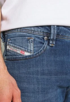 Diesel LARKEE-X - Jean droit Prix Usine jeans normale male -Boutique France Diesel 78d05ccbf1004b46aa6c8c723f3c8169