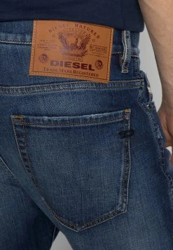 Diesel D-VIKER - Jean droit Vendre-Réclame jeans normale male 12 Diesel D-VIKER - Jean droit Vendre-Réclame jeans normale male -Boutique France Diesel 794ef4d1556f41bc8bfe9d9a41099455